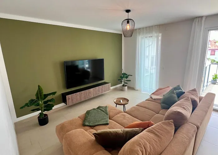 Stilvolles, Modernes Mit Sonnen-balkon Appartamento *